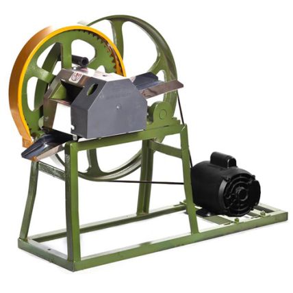 Moenda / Garapeira / Engenho de Cana B200 Ferro Elétrico Botini